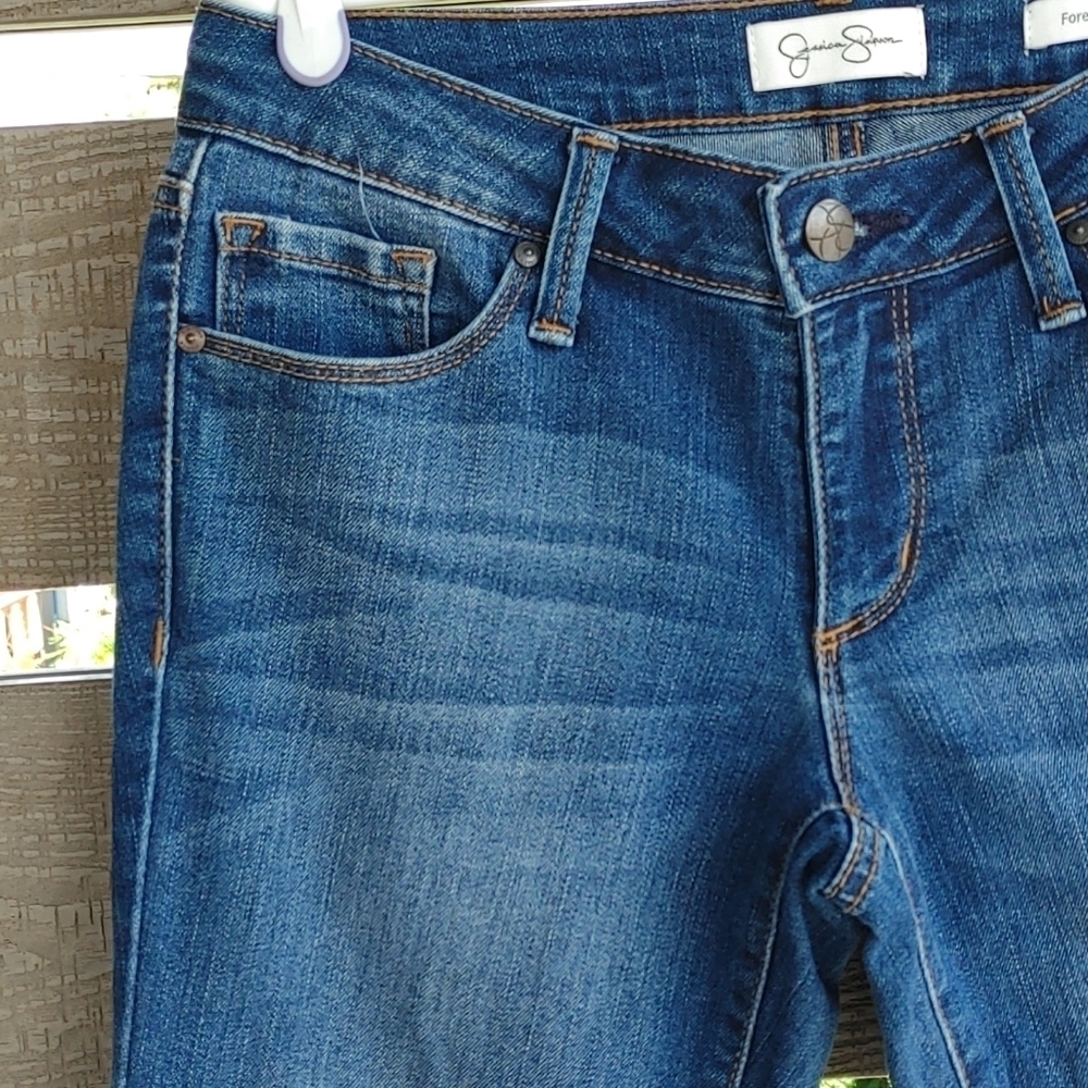 Jessica Simpson forever skinny Capri Jeans 25‎